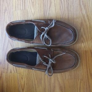 Sperry boat shoes